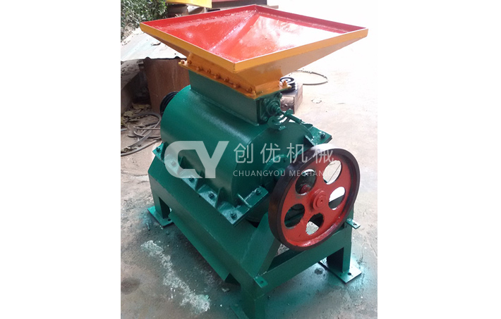 尿素粉碎機(jī)
